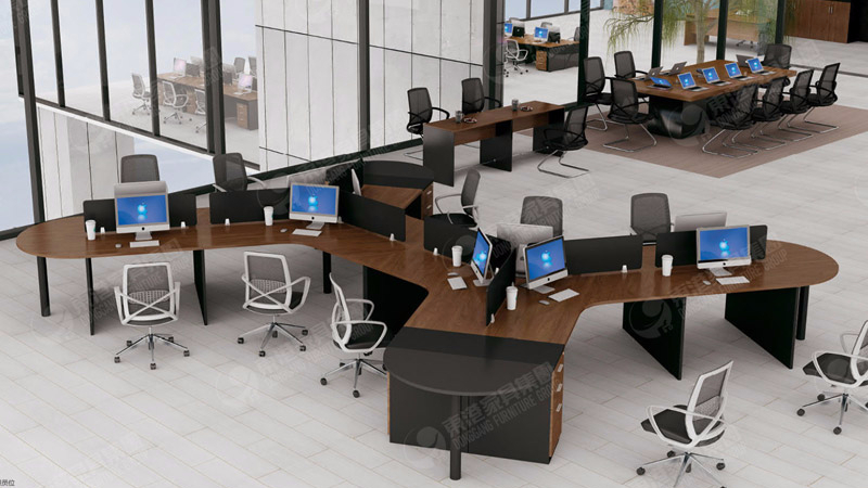 簡約卻不簡單的現代辦公空間