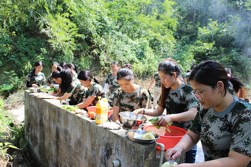 東港家具團隊戶外拓展訓練
